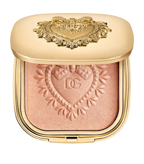 Dolce & Gabbana Devotion Illuminating Face Powder.